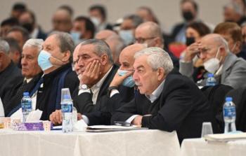 جانب من اجتماع المركزي