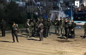 الاحتلال يحاصر عائلة في الشيخ جراح