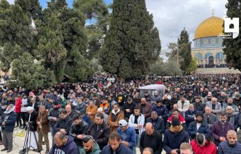 عشرات الآلاف أدوا صلاة الجمعة في المسجد الأقصى