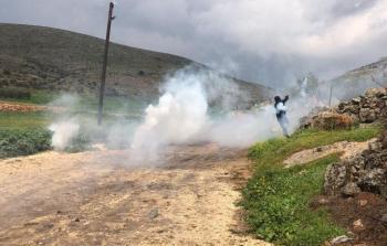 جانب من المواجهات في بيت دجن شرق نابلس (مواقع)