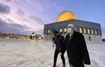 الشيخ رائد صلاح في باحات المسجد الأقصى (أرشيف)