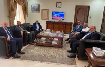 جانب من لقاء وفد حركة حماس بالسفراء