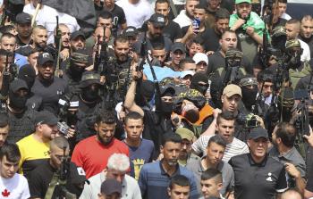 الجماهير تشيع جثمان الشهيد الفتى أمجد الفايد