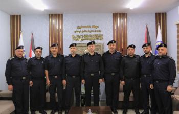 اللواء صلاح إلى جانب المدراء المكلفين