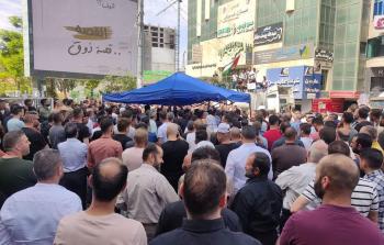 جانب من الاعتصام في الخليل أمس ضد غلاء الأسعار