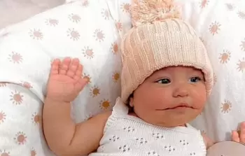 الطفلة آيلا