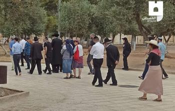 مستوطنون يقتحمون 