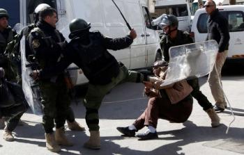 جانب من اعتداءات عناصر السلطة على المواطنين بالضفة (صورة أرشيفية)