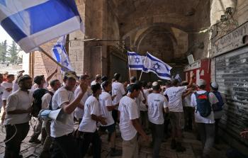 مستوطنون في طريقهم للمسجد الأقصى (أرشيف)