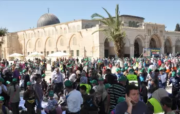 فلسطينيون يحتشدون في 