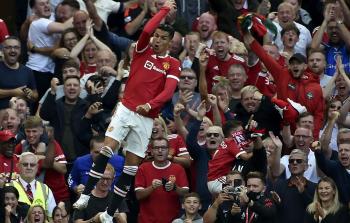 نجم نادي مانشستر يونايتد الإنجليزي كريستيانو رونالدو