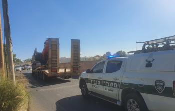 جرافات الاحتلال بحماية الشرطة متجهة لهدم منزل عائلة زبارقة في اللد