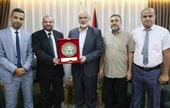 جانب من لقاء هنية بوفد الهيئة العامة للشباب والثقافة