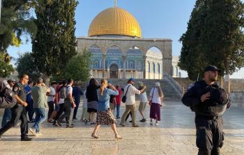 مئات المستوطنين اقتحموا المسجد الأقصى بحماية قوات الاحتلال اليوم