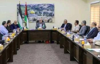 الدعليس خلال الاجتماع برؤساء السلطات والهيئات الحكومية