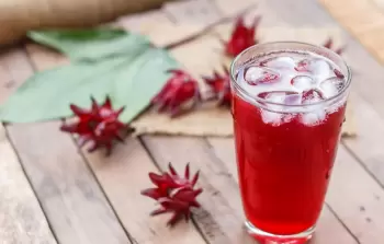 شراب الكركديه من أفضل المشروبات للتخلص من العطش
