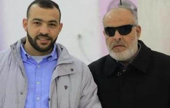 القيادي الأسير عز الدين عمارنة ونجله أحمد