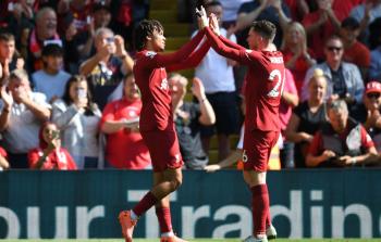 ليفربول يسعى لتعويض سقوطه أمام نابولي في دوري الأبطال