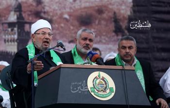 الراحل الداعية د. يوسف القرضاوي خلال زيارته إلى غزة