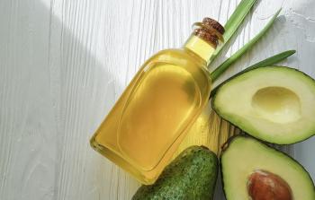زيت الزيتون والأفوكادو من الأطعمة المحاربة لمرض السرطان