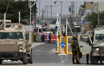 حاجز الجملة العسكري - أرشيف