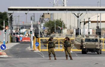 حاجز شعفاط.. نقطة تنكيل وإذلال لأهالي القدس