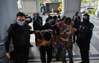 خلية الموساد قيد الاعتقال