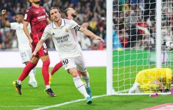 ريال مدريد يفوز على إشبيلية ويبتعد في صدارة الدوري الإسباني