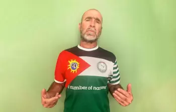 إريك كانتونا أسطورة مانشستر يونايتد