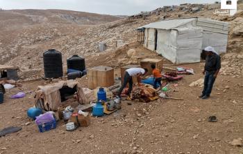 سليمان الجاهلين وبيته المدمر في تجمع أبو النوار