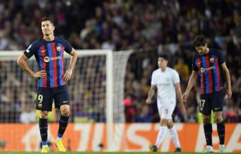 برشلونة يقترب من وداع دوري أبطال أوروبا بتعادله مع إنتر ميلان