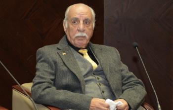وفاة وزير الإعلام الكويتي الأسبق محمد السنعوسي
