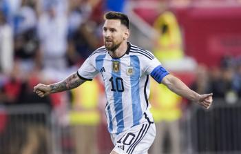 لماذا يتمنى طبيب ميسي خسارة الأرجنتين مبارياتها الثلاث بكأس العالم؟