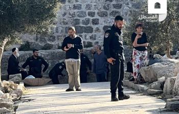 مستوطنون يقتحمون باحات الأقصى المبارك