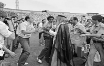 أمير كويتي يوقف مباراة كأس العالم