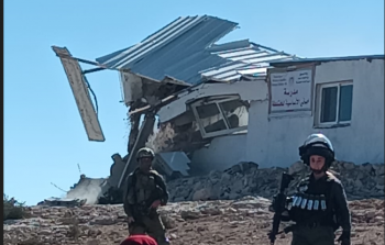 الاحتلال يهدم مدرسة في جنوب الخليل