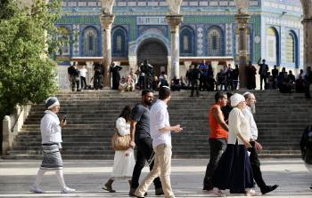 مجموعة من المستوطنين يقتحمون الأقصى