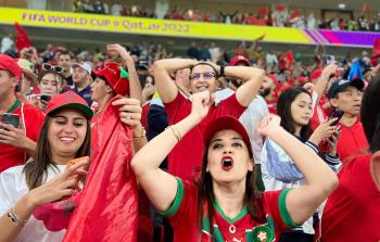 احتفالات بفوز المغرب في قطر (عدسة/ ياسر قديح)
