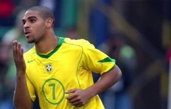 بسبب مونديال قطر.. انفصال لاعب برازيلي عن زوجته
