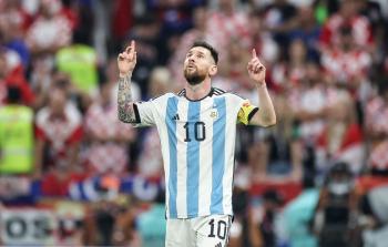 ميسي يدخل التاريخ في كأس العالم.. رقم قياسي جديد أمام فرنسا