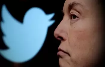 تويتر تفاجئ مستخدمي آيفون