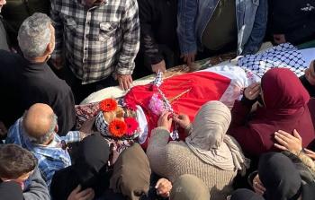 جماهير رام الله تشيّع جثمان الشهيد أحمد كحلة