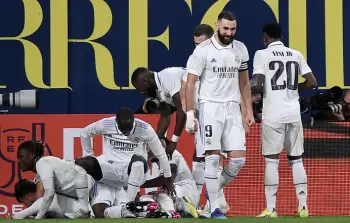 ريال مدريد ينتفض بثلاثية في فياريال