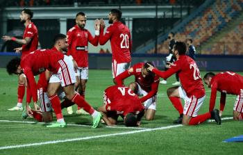 الأهلي يكتسح بيراميدز ويستعيد الصدارة وأول خسارة للزمالك في الدوري المصري