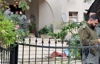 قوات الاحتلال تداهم منزل المحرر كريم يونس