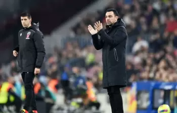قرار جديد من إدارة برشلونة بشأن تشافي
