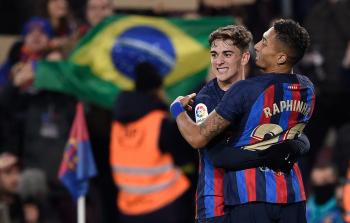 برشلونة يكتسح إشبيلية ويبتعد في صدارة ترتيب الدوري الإسباني