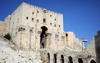 أضرار أصابت قلعة حلب التاريخية