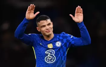 تمديد عقد سيلفا مع تشيلسي موسماً إضافياً