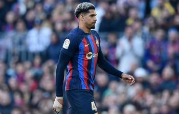 موقف أراوخو مدافع برشلونة من المشاركة في الكلاسيكو